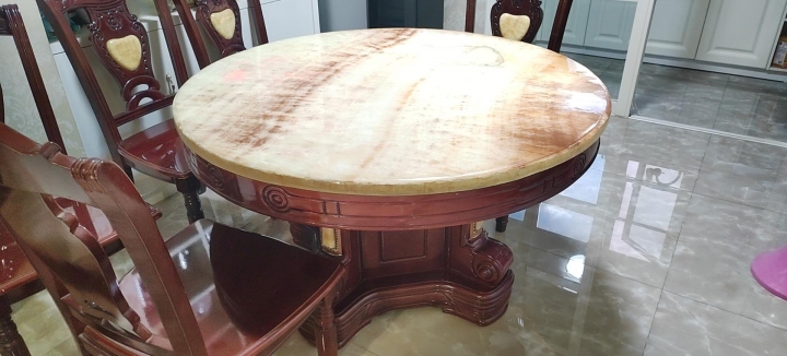 茶几，电视机柜，餐桌